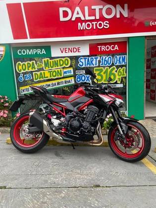 KAWASAKI Z900 KAWASAKI Z900